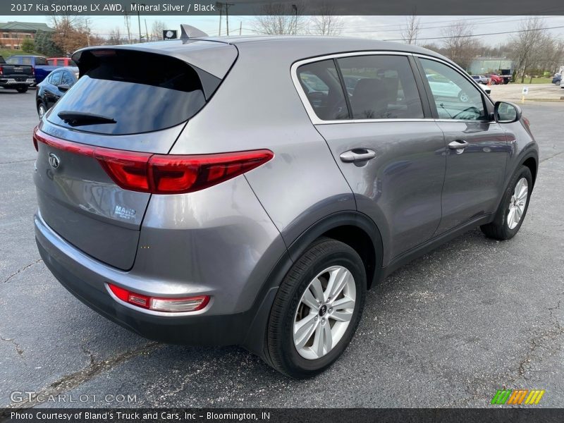 Mineral Silver / Black 2017 Kia Sportage LX AWD