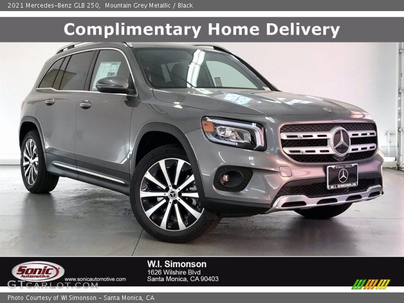 Mountain Grey Metallic / Black 2021 Mercedes-Benz GLB 250