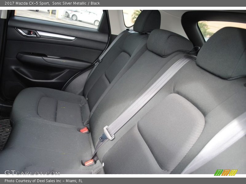 Sonic Silver Metallic / Black 2017 Mazda CX-5 Sport