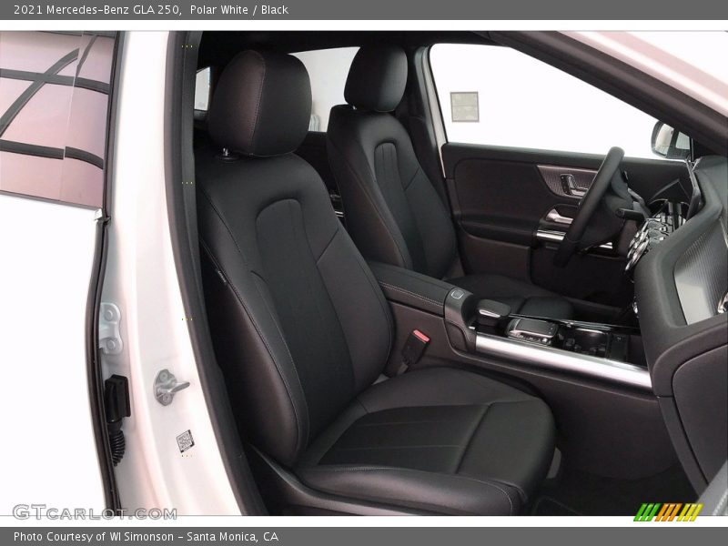 Polar White / Black 2021 Mercedes-Benz GLA 250