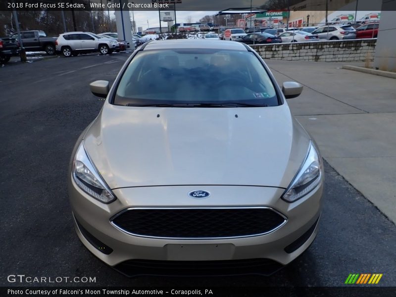 White Gold / Charcoal Black 2018 Ford Focus SE Sedan