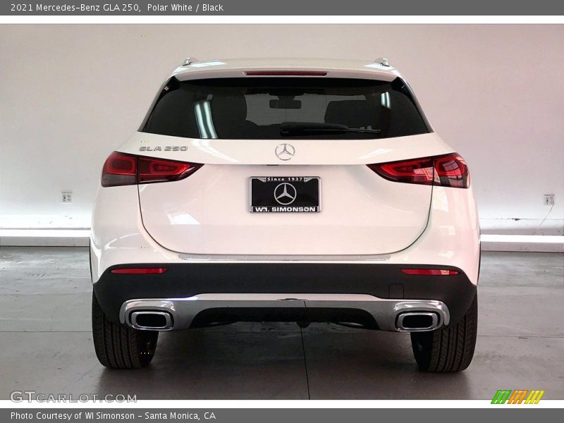 Polar White / Black 2021 Mercedes-Benz GLA 250