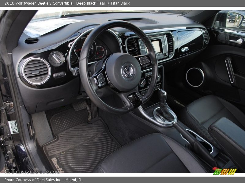 Dashboard of 2018 Beetle S Convertible