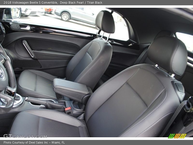 Deep Black Pearl / Titan Black 2018 Volkswagen Beetle S Convertible