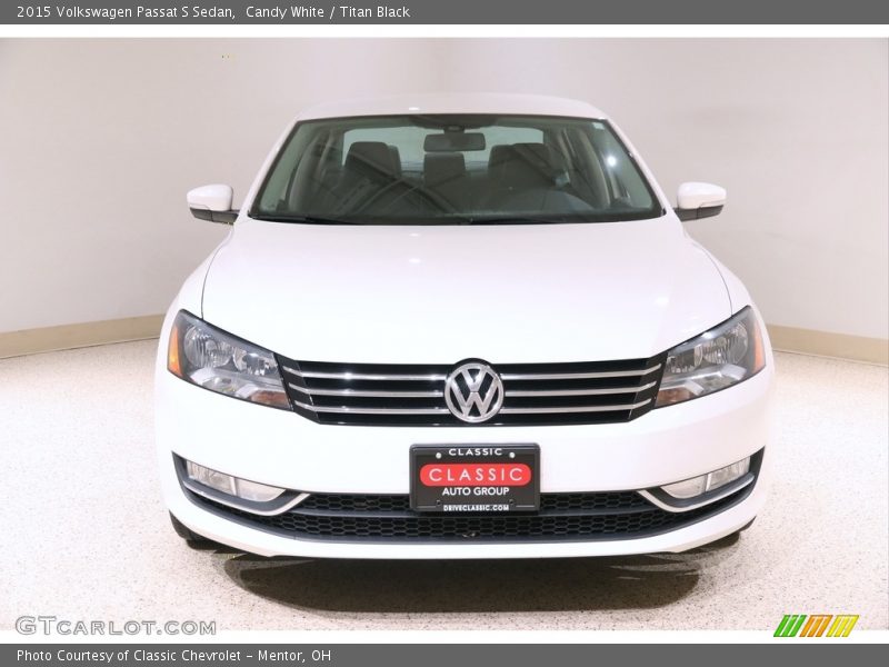 Candy White / Titan Black 2015 Volkswagen Passat S Sedan