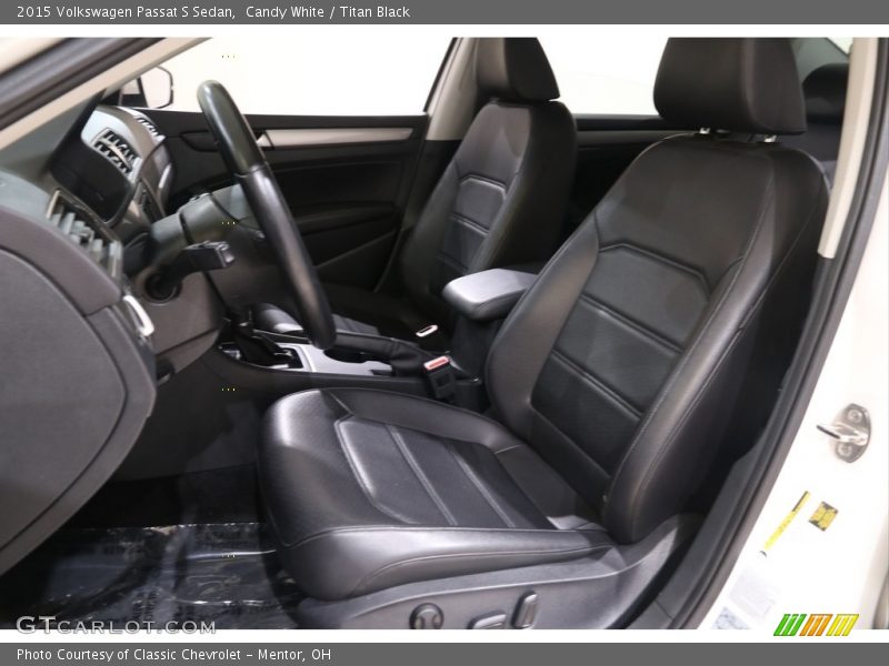 Candy White / Titan Black 2015 Volkswagen Passat S Sedan