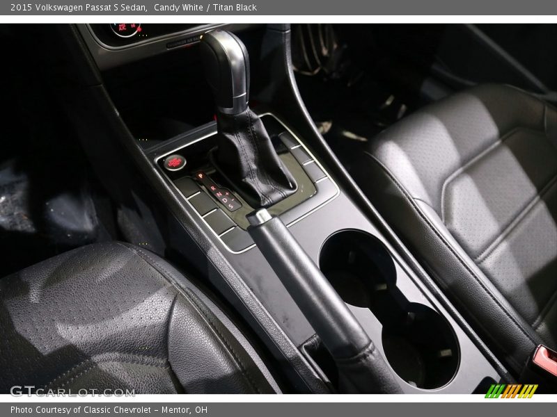 Candy White / Titan Black 2015 Volkswagen Passat S Sedan