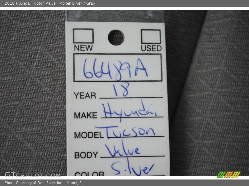 Molten Silver / Gray 2018 Hyundai Tucson Value