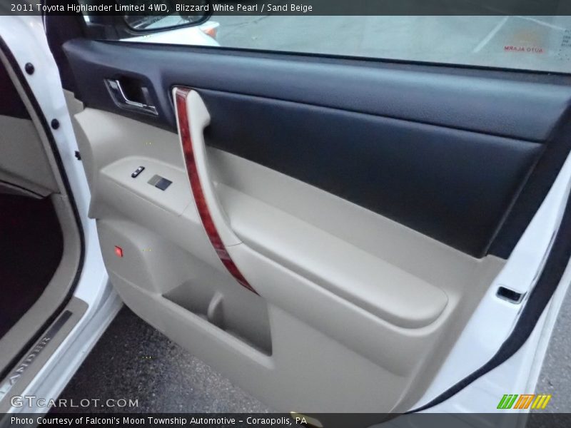 Blizzard White Pearl / Sand Beige 2011 Toyota Highlander Limited 4WD
