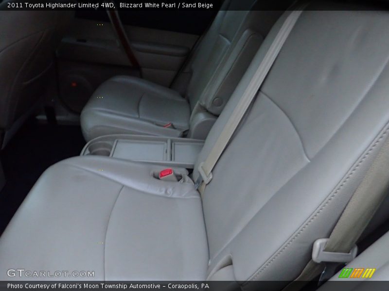 Blizzard White Pearl / Sand Beige 2011 Toyota Highlander Limited 4WD