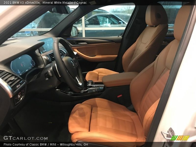 Mineral White Metallic / Cognac 2021 BMW X3 xDrive30e