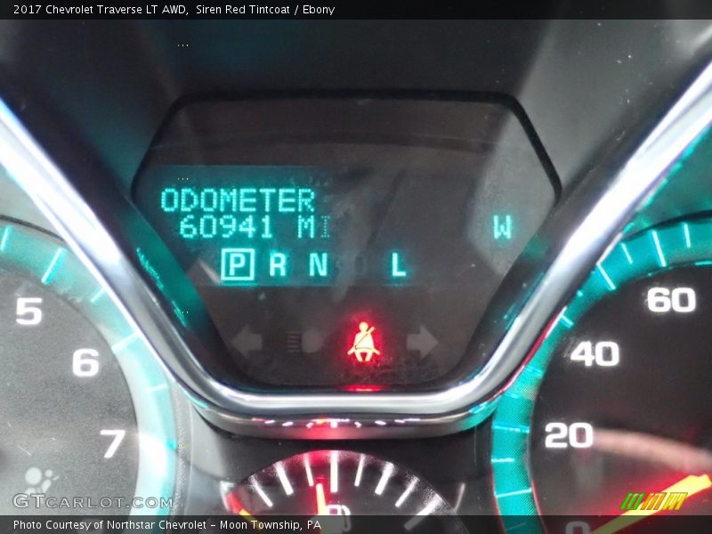 Siren Red Tintcoat / Ebony 2017 Chevrolet Traverse LT AWD