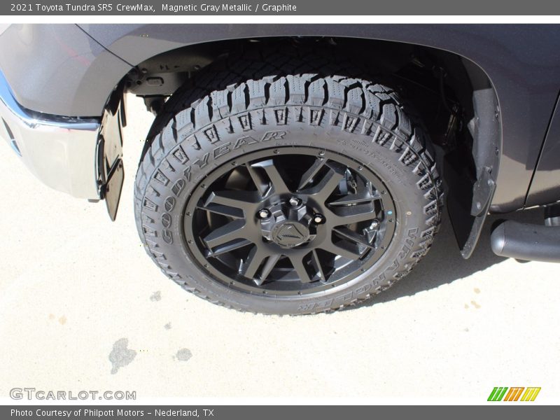 Magnetic Gray Metallic / Graphite 2021 Toyota Tundra SR5 CrewMax