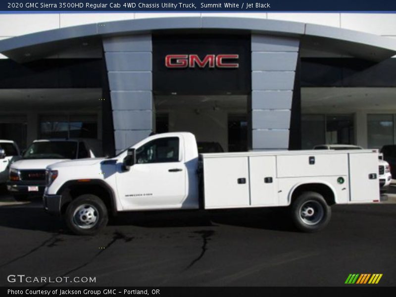 Summit White / Jet Black 2020 GMC Sierra 3500HD Regular Cab 4WD Chassis Utility Truck