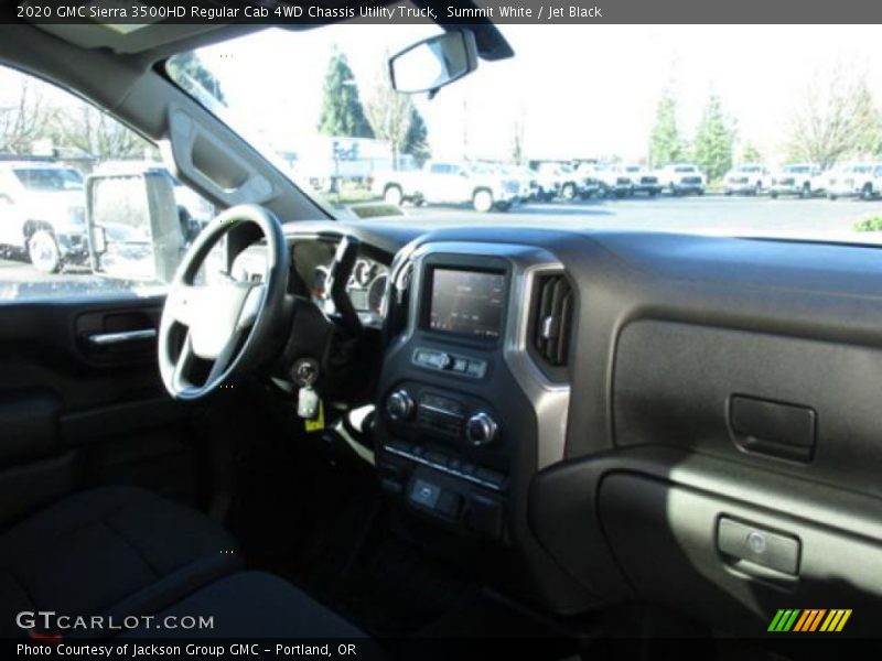 Summit White / Jet Black 2020 GMC Sierra 3500HD Regular Cab 4WD Chassis Utility Truck