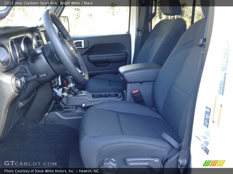 Bright White / Black 2021 Jeep Gladiator Sport 4x4