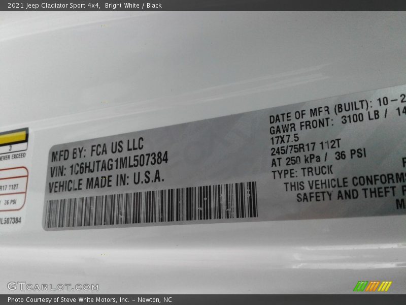 Bright White / Black 2021 Jeep Gladiator Sport 4x4
