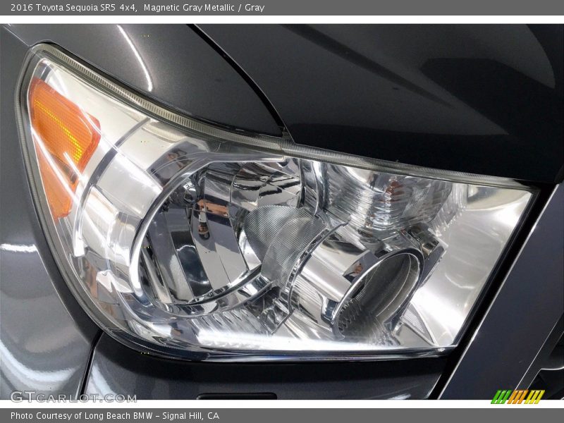 Magnetic Gray Metallic / Gray 2016 Toyota Sequoia SR5 4x4