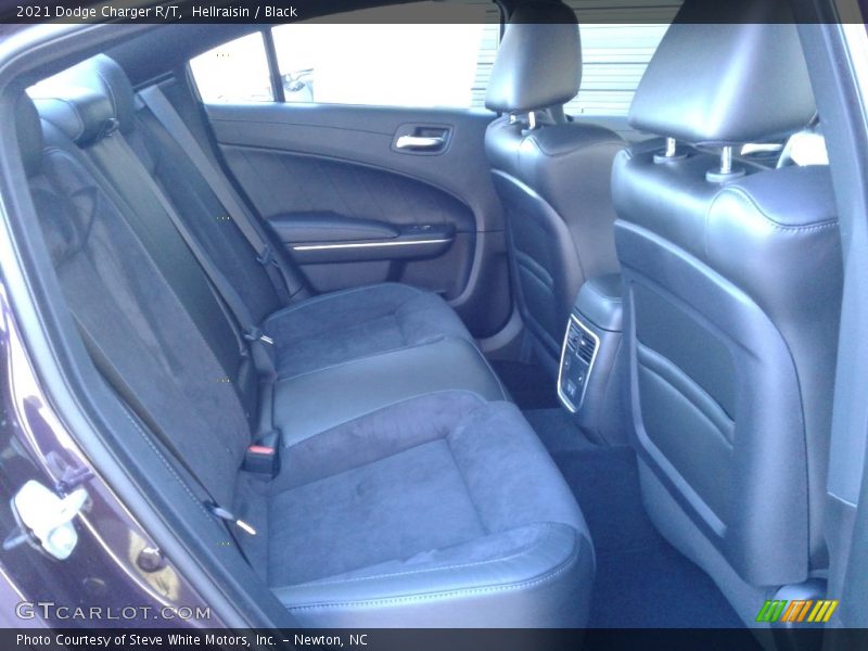 Hellraisin / Black 2021 Dodge Charger R/T