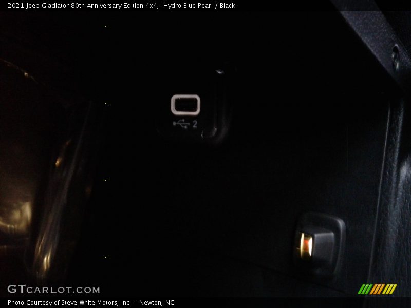 Hydro Blue Pearl / Black 2021 Jeep Gladiator 80th Anniversary Edition 4x4