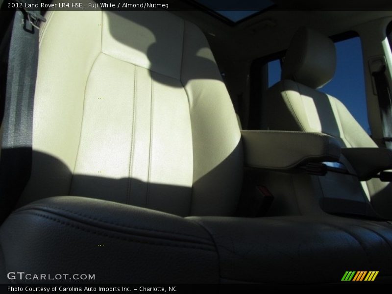 Fuji White / Almond/Nutmeg 2012 Land Rover LR4 HSE