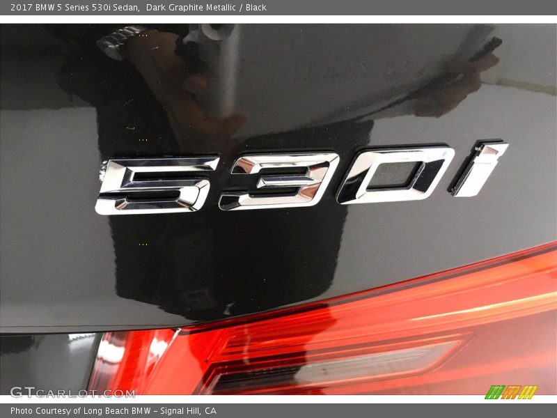 Dark Graphite Metallic / Black 2017 BMW 5 Series 530i Sedan