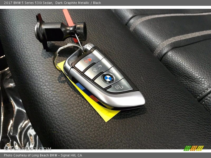 Dark Graphite Metallic / Black 2017 BMW 5 Series 530i Sedan