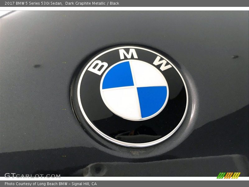 Dark Graphite Metallic / Black 2017 BMW 5 Series 530i Sedan