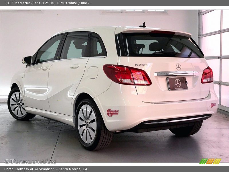 Cirrus White / Black 2017 Mercedes-Benz B 250e
