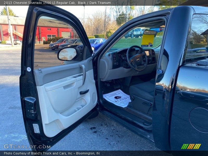 Black / Dark Titanium 2013 Chevrolet Silverado 1500 LS Regular Cab