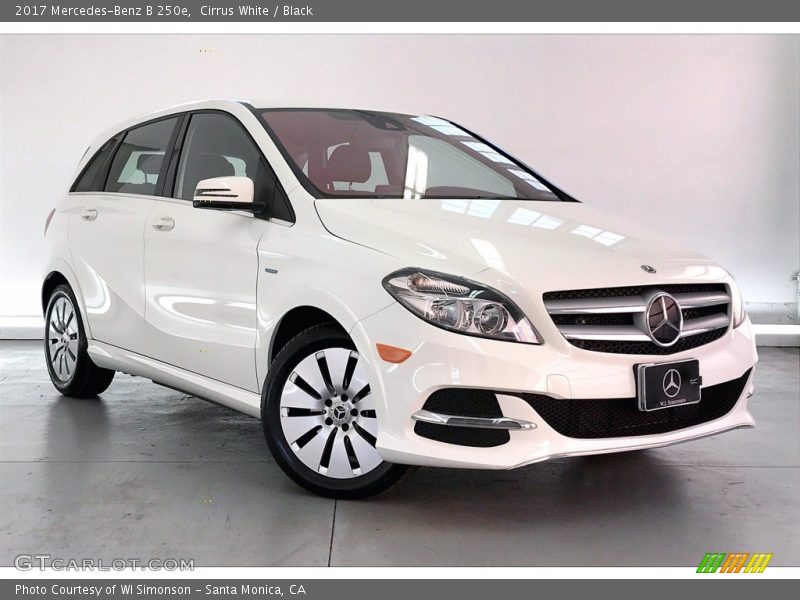 Cirrus White / Black 2017 Mercedes-Benz B 250e