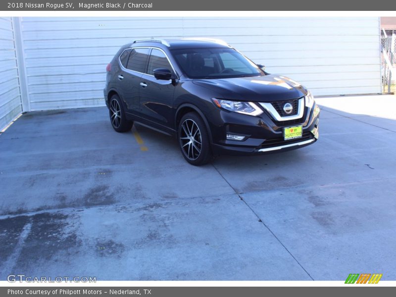 Magnetic Black / Charcoal 2018 Nissan Rogue SV