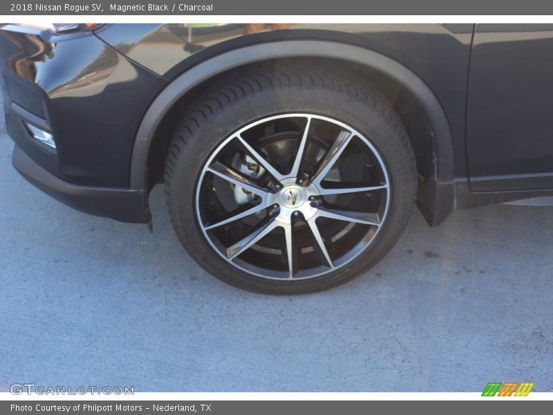 Magnetic Black / Charcoal 2018 Nissan Rogue SV