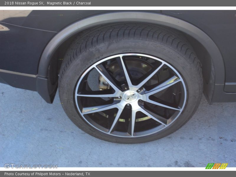Magnetic Black / Charcoal 2018 Nissan Rogue SV
