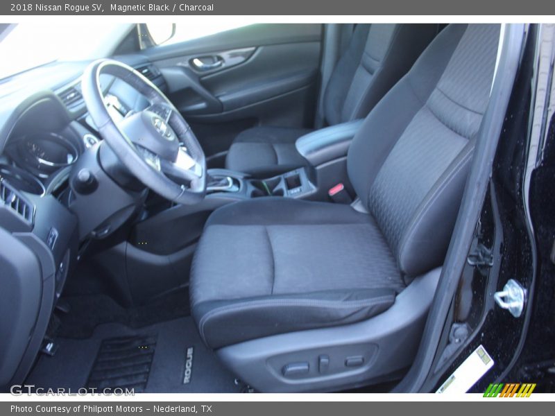 Magnetic Black / Charcoal 2018 Nissan Rogue SV