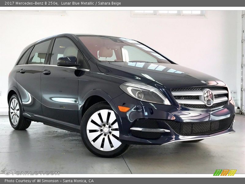 Lunar Blue Metallic / Sahara Beige 2017 Mercedes-Benz B 250e