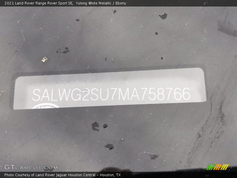 Yulong White Metallic / Ebony 2021 Land Rover Range Rover Sport SE