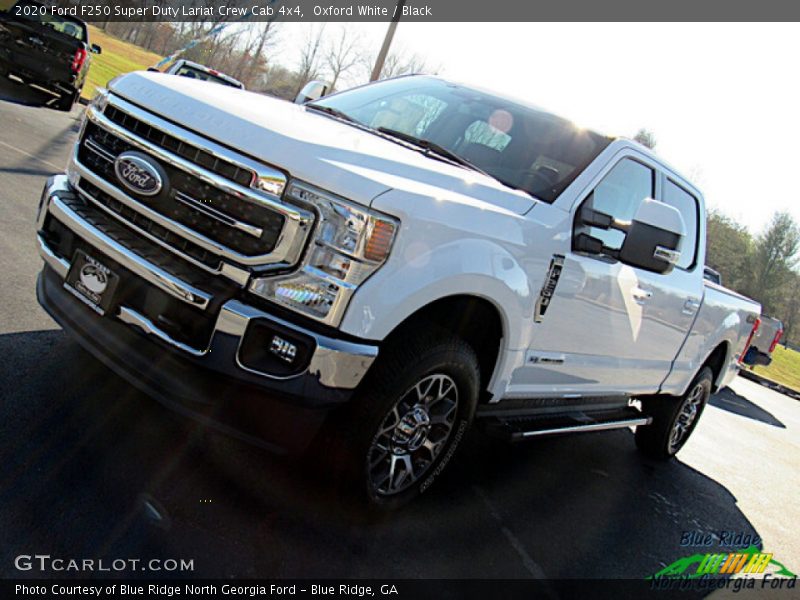 Oxford White / Black 2020 Ford F250 Super Duty Lariat Crew Cab 4x4