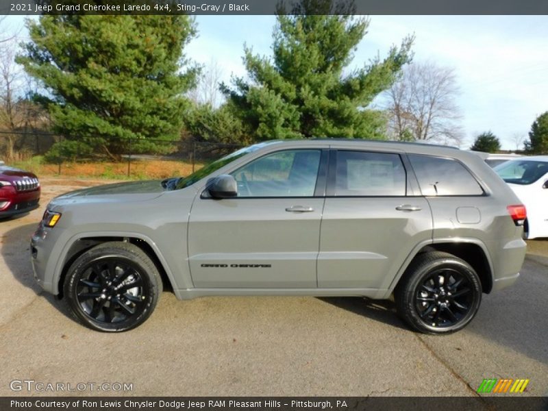  2021 Grand Cherokee Laredo 4x4 Sting-Gray