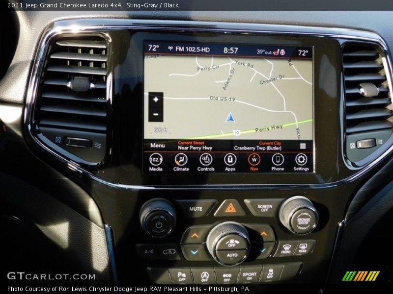 Navigation of 2021 Grand Cherokee Laredo 4x4