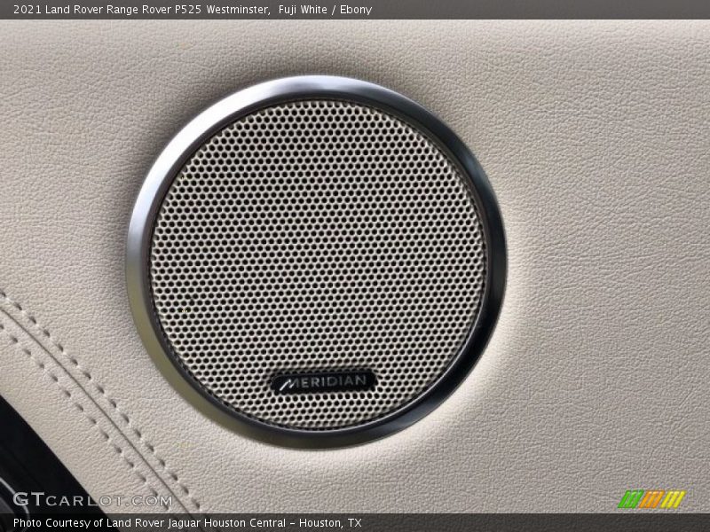 Fuji White / Ebony 2021 Land Rover Range Rover P525 Westminster