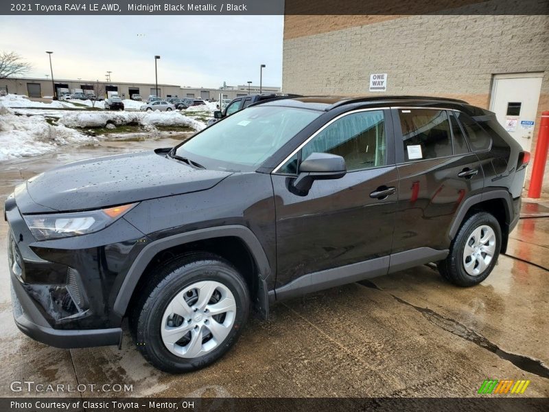 Midnight Black Metallic / Black 2021 Toyota RAV4 LE AWD