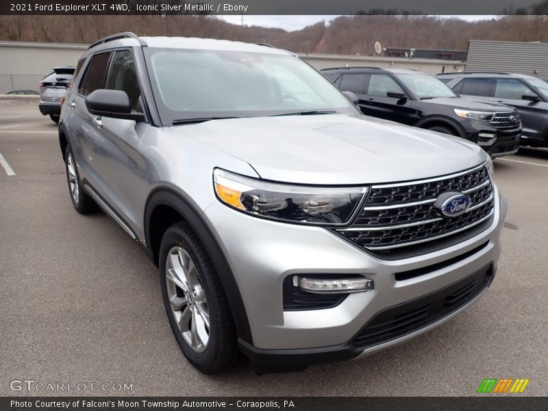 Iconic Silver Metallic / Ebony 2021 Ford Explorer XLT 4WD