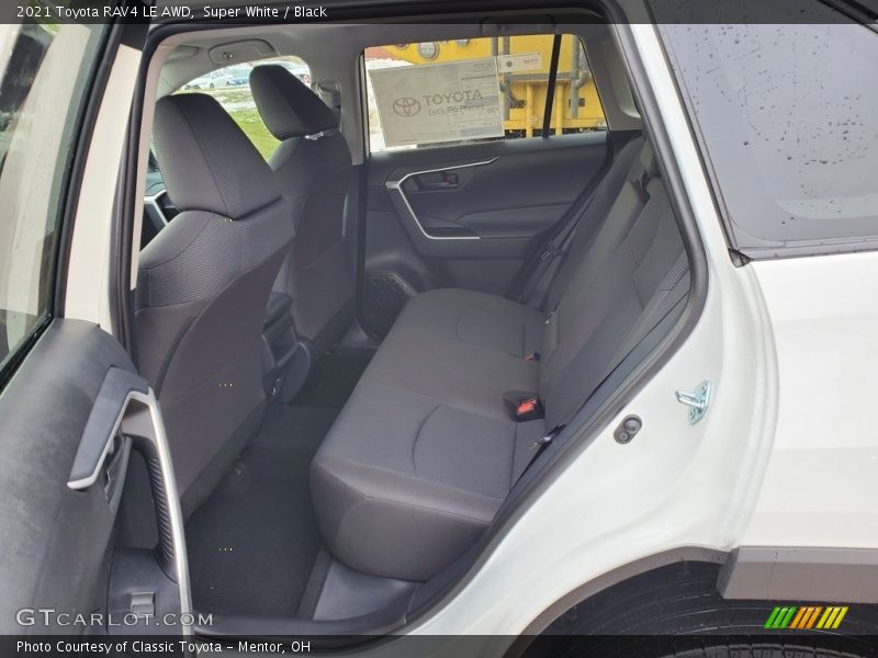 Super White / Black 2021 Toyota RAV4 LE AWD