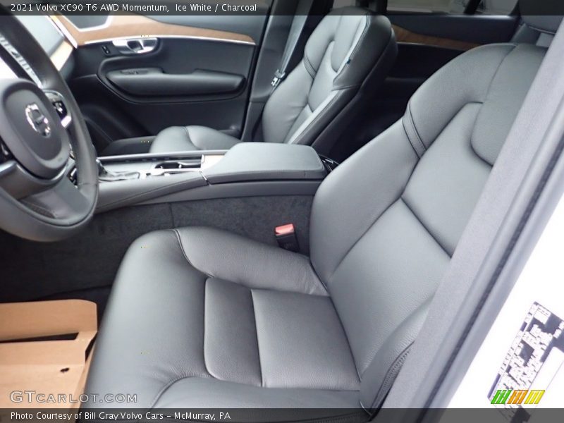 Ice White / Charcoal 2021 Volvo XC90 T6 AWD Momentum