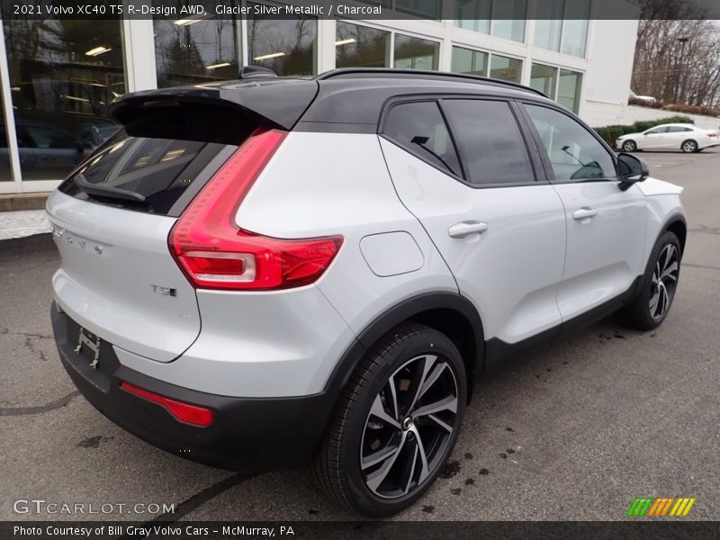 Glacier Silver Metallic / Charcoal 2021 Volvo XC40 T5 R-Design AWD
