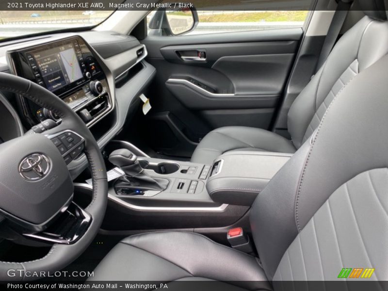 Magnetic Gray Metallic / Black 2021 Toyota Highlander XLE AWD
