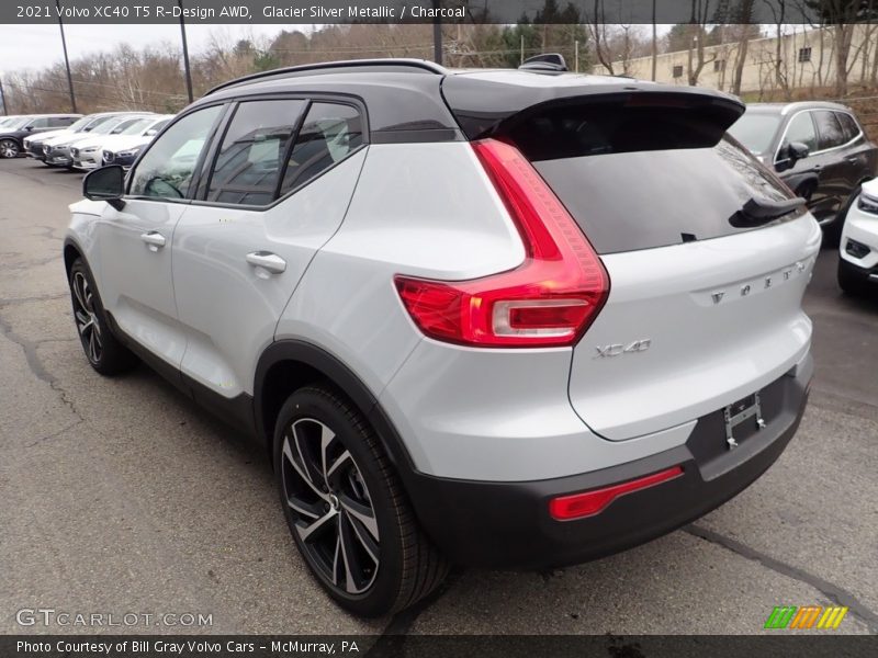 Glacier Silver Metallic / Charcoal 2021 Volvo XC40 T5 R-Design AWD
