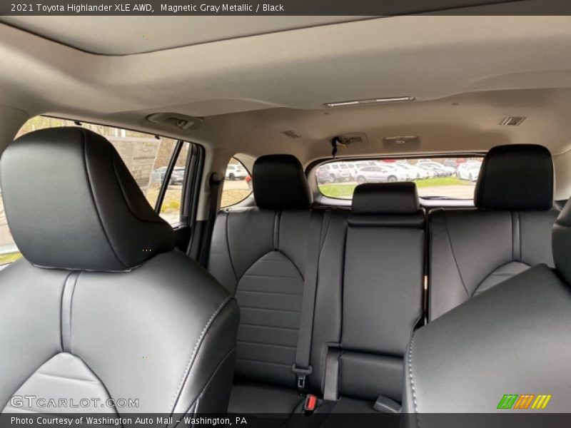 Magnetic Gray Metallic / Black 2021 Toyota Highlander XLE AWD