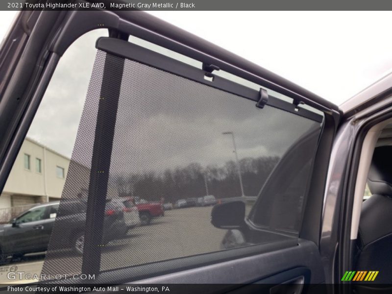 Magnetic Gray Metallic / Black 2021 Toyota Highlander XLE AWD